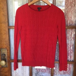 Red crew neck cableknit nylon/wool pullover